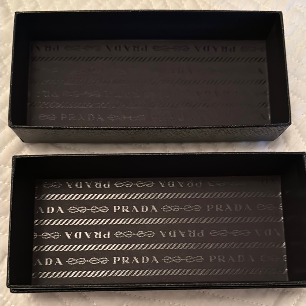 Prada Box - Picture 2 of 3